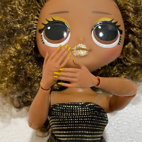 LOL Surprise OMG Fashion Doll – Curly Hair, Brown Jumpsuit Outfit & Accessories - Picture 4 of 8